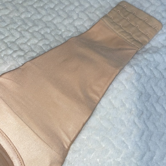 NWT- Beige bra 38 DD Savage X Fenty - Picture 2 of 8